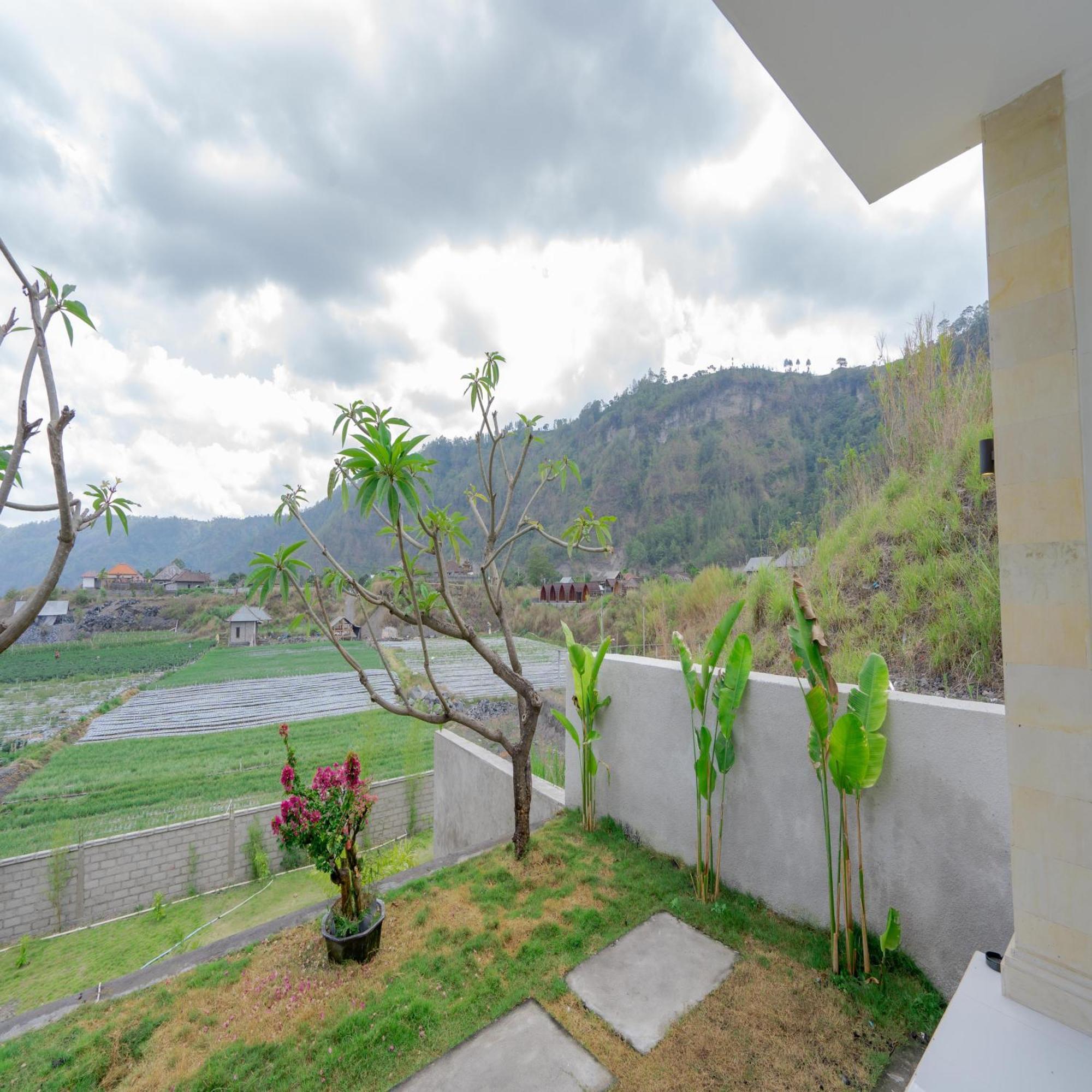 Batur Kencana Villa Mitra Reddoorz Baturaja  エクステリア 写真
