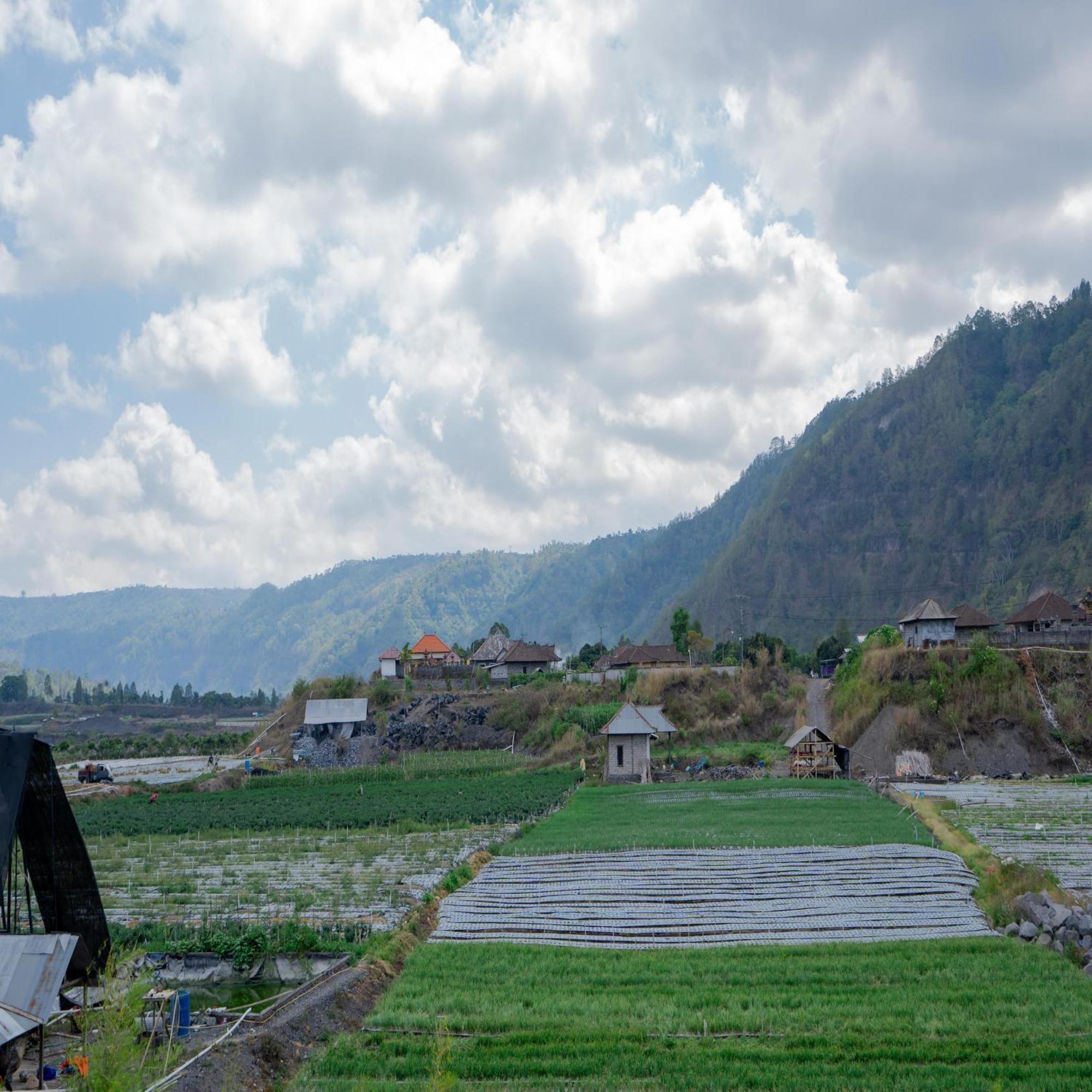 Batur Kencana Villa Mitra Reddoorz Baturaja  エクステリア 写真